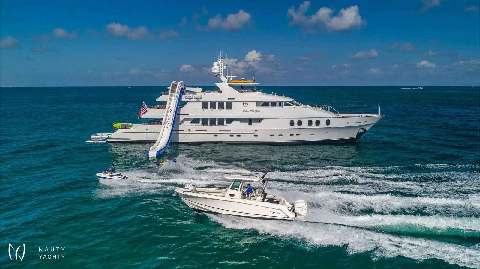 I LOVE THIS BOAT