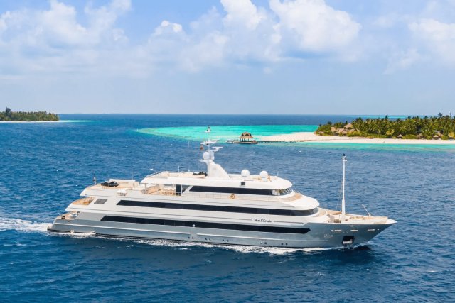 KATINA Exterior