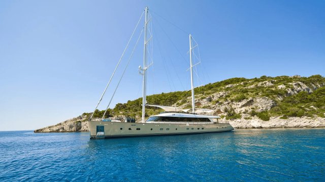 MARALLURE Exterior