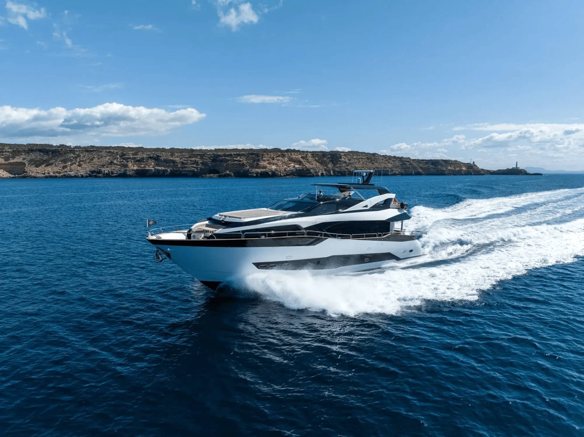 Blue infinity One Exterior