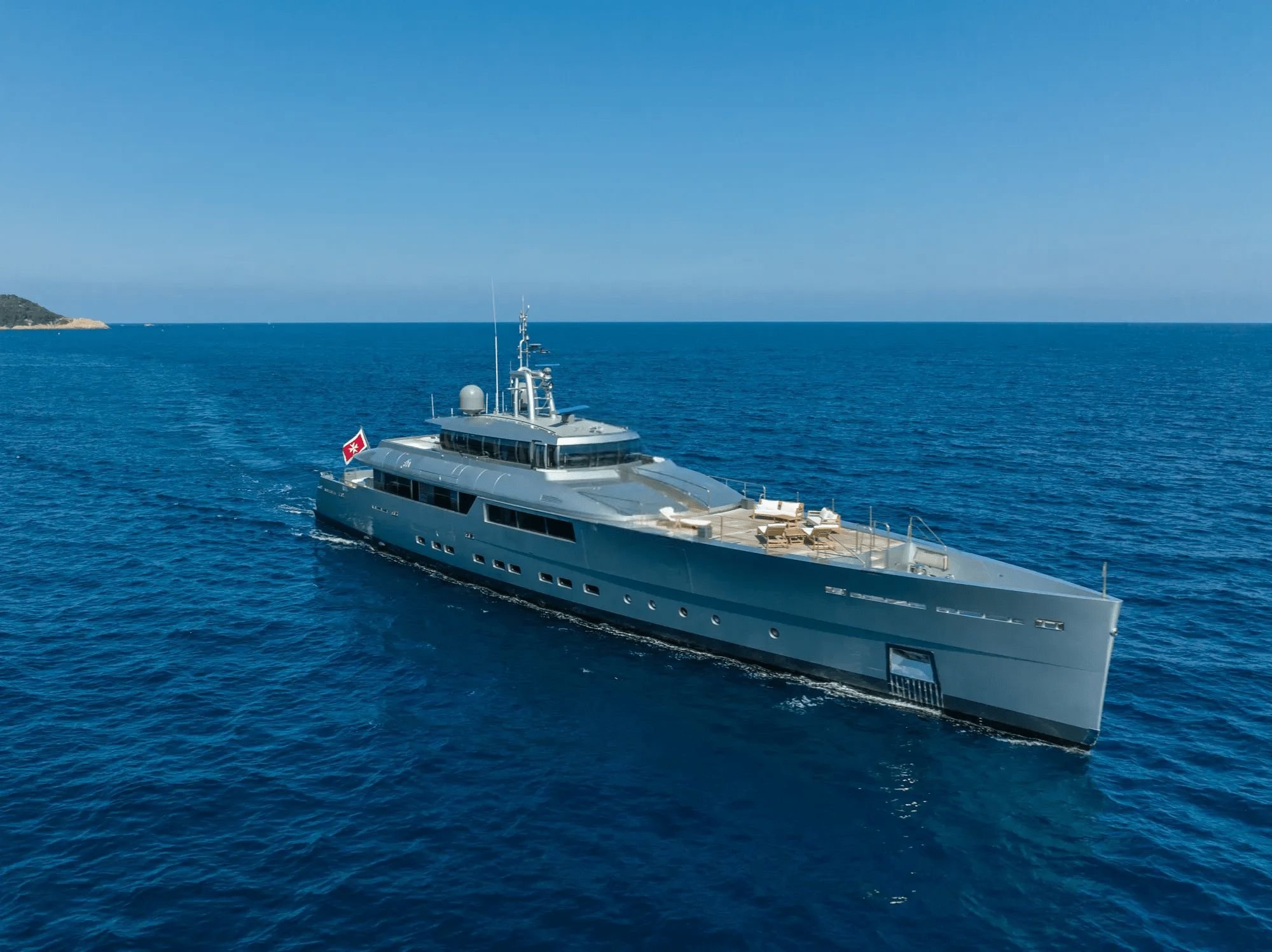 FALCO MOSCATA Exterior