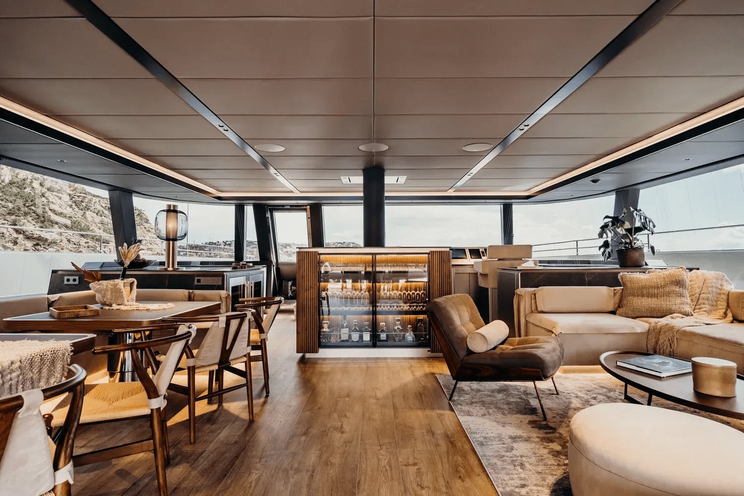 VIVA LA VIDA Interior