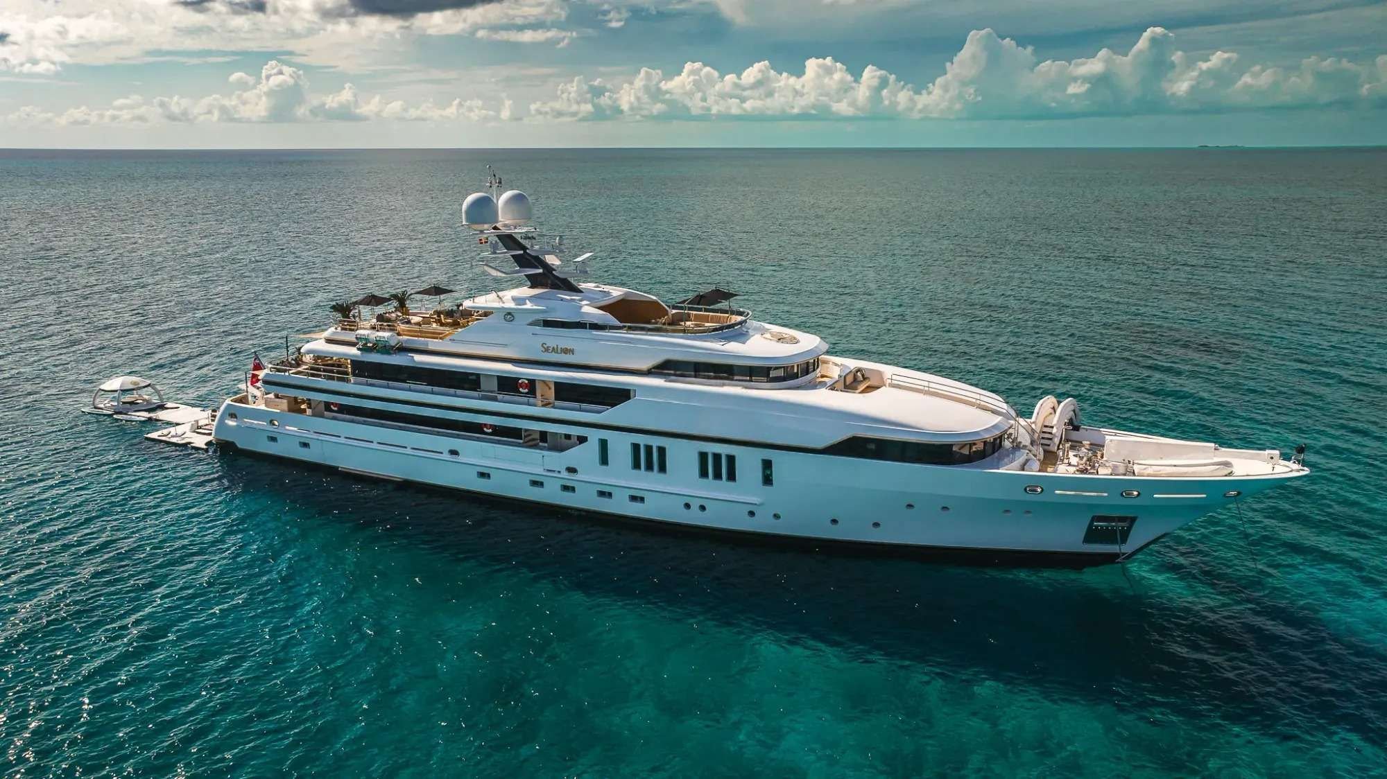SEALION Exterior