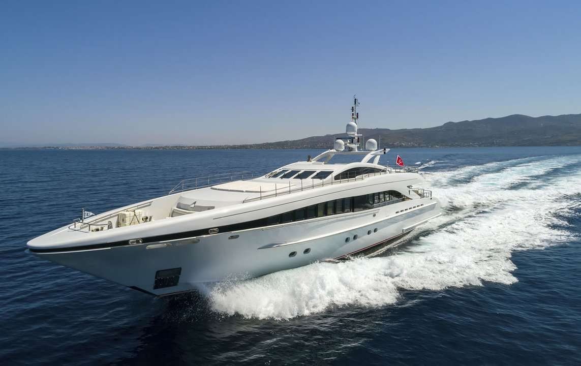 L'EQUINOX Exterior