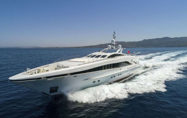 L'EQUINOX Exterior