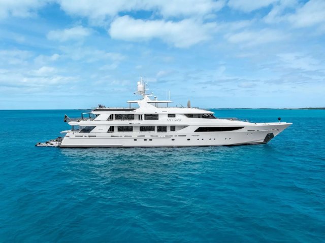 VALINOR Exterior