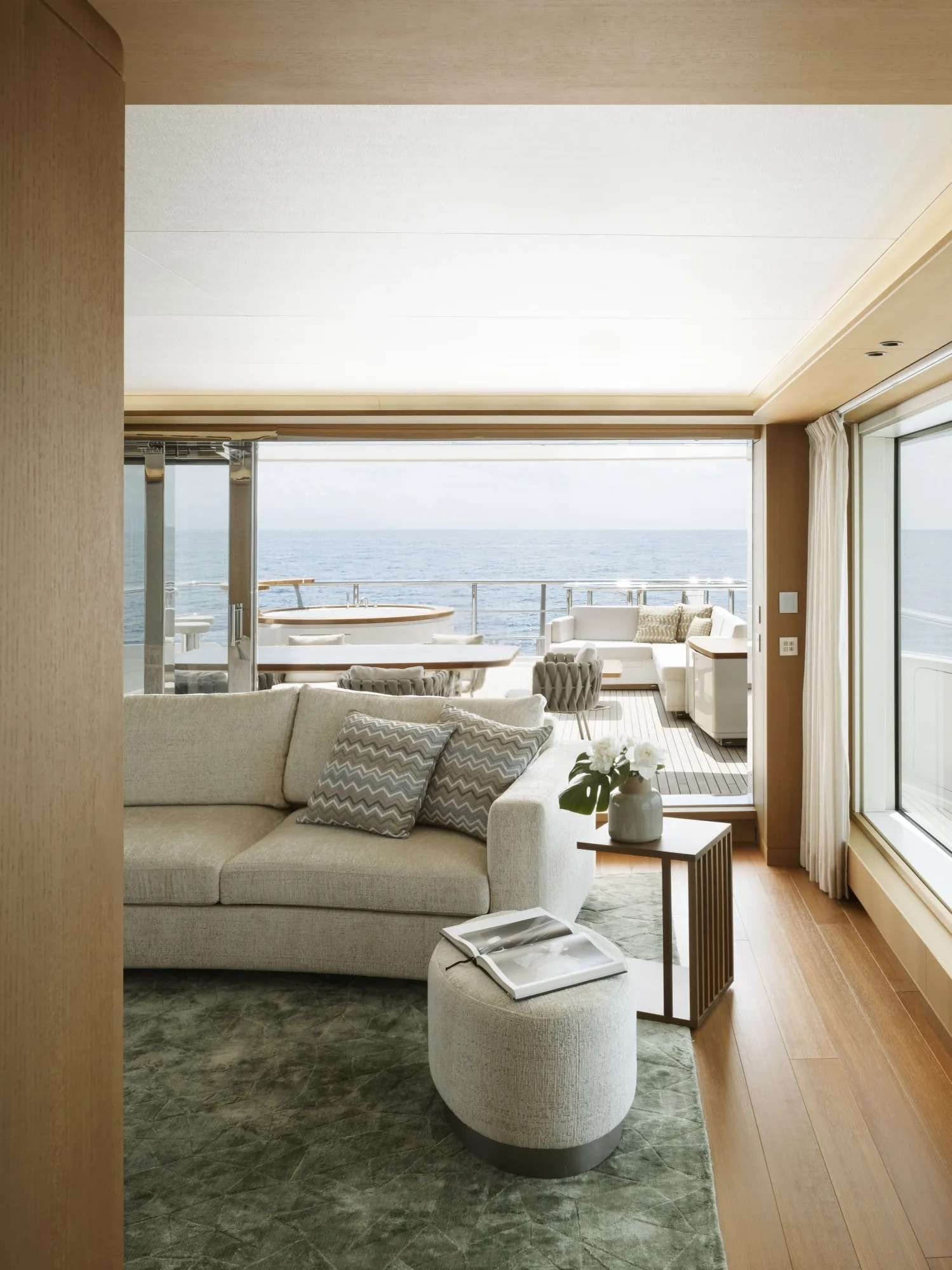 AMIKA Interior