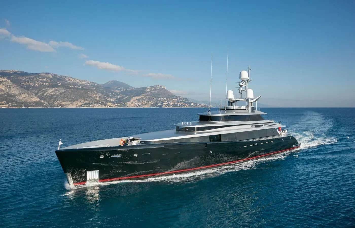 Lady Victoria Exterior