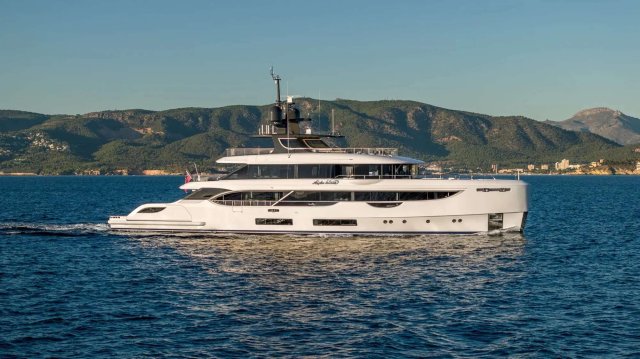 ALPHA WAVES Exterior