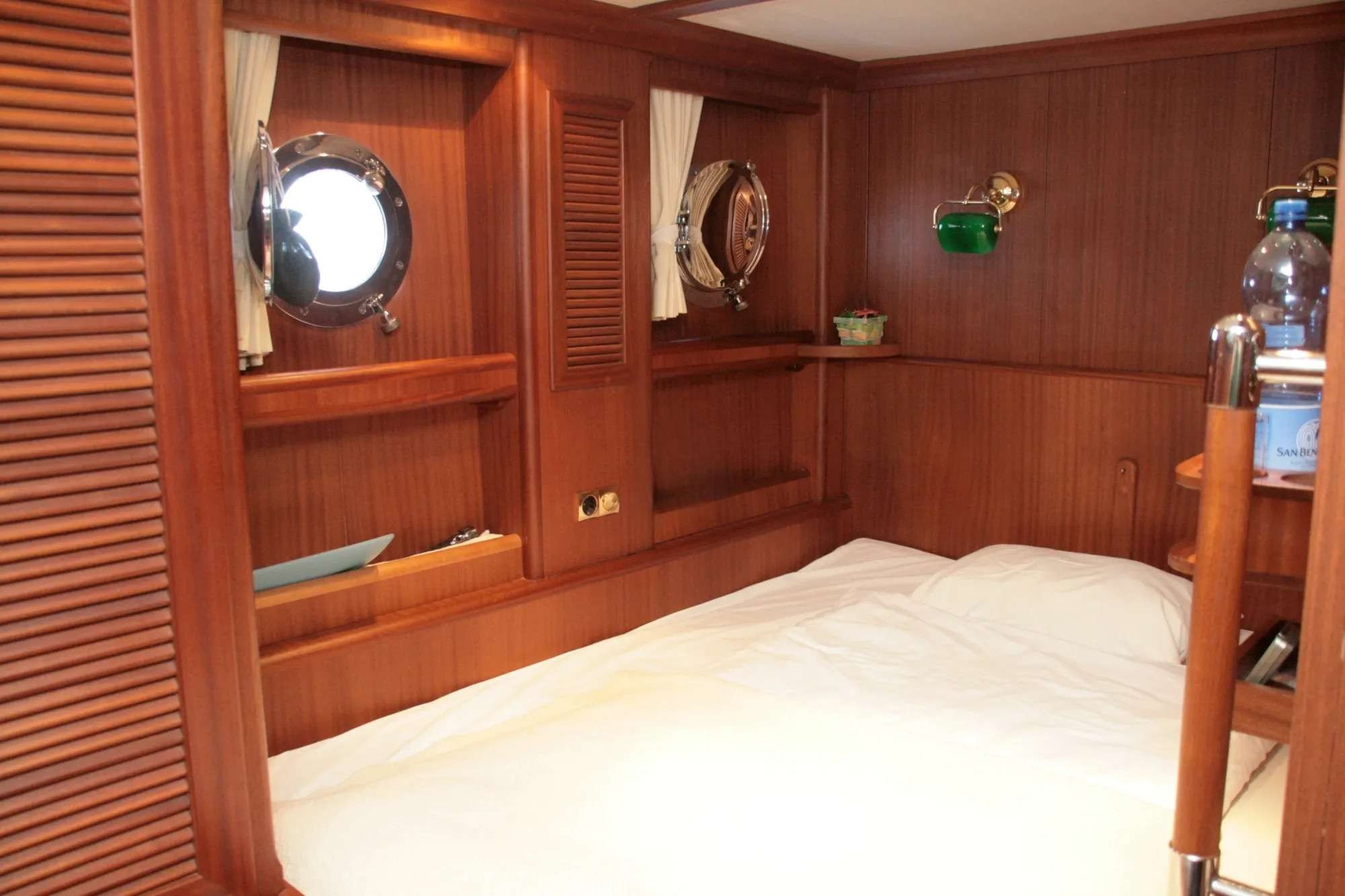 KAIROS Interior