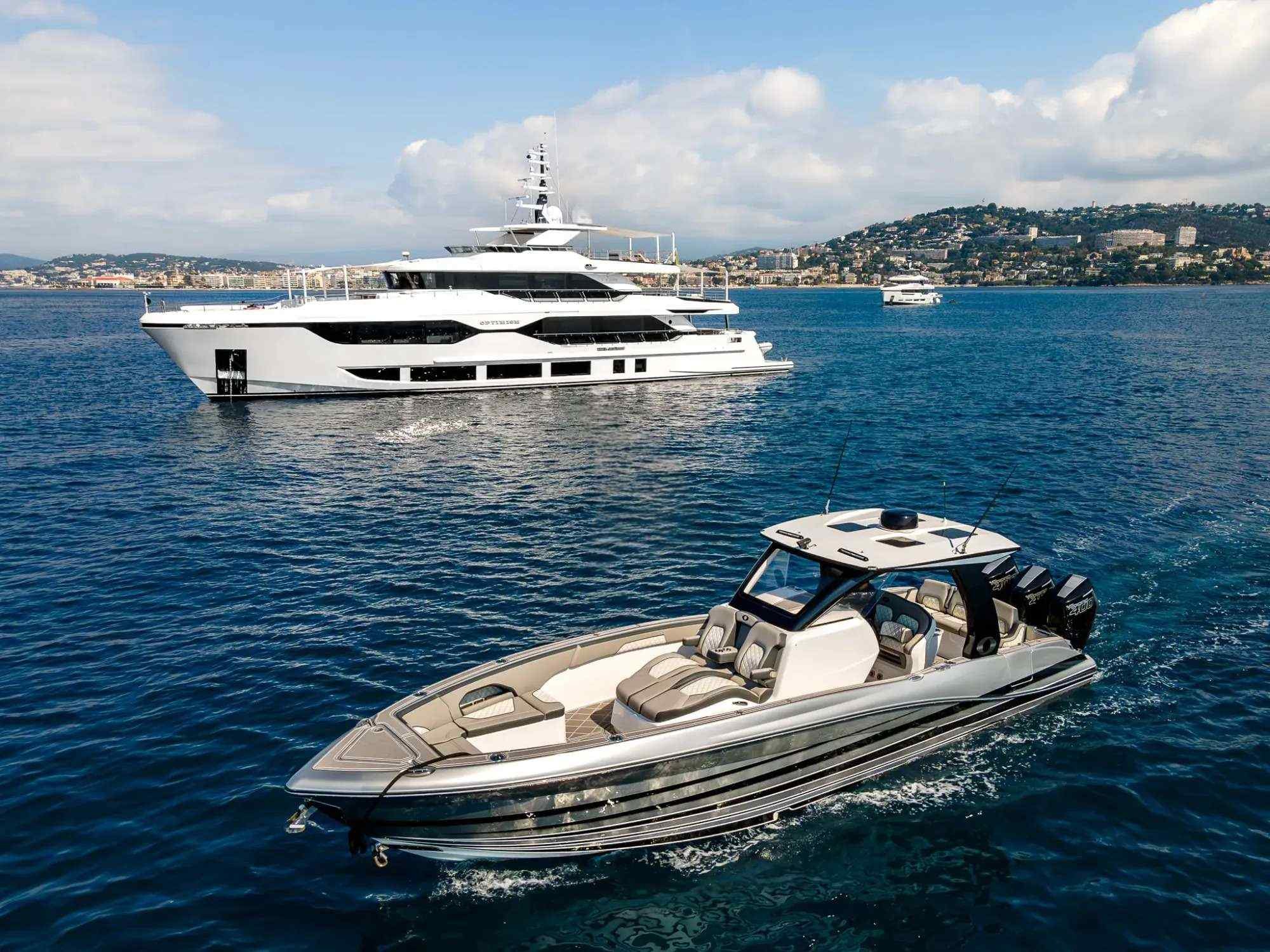 OPTIMISM Exterior