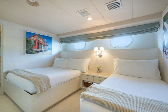 CHANSON Interior