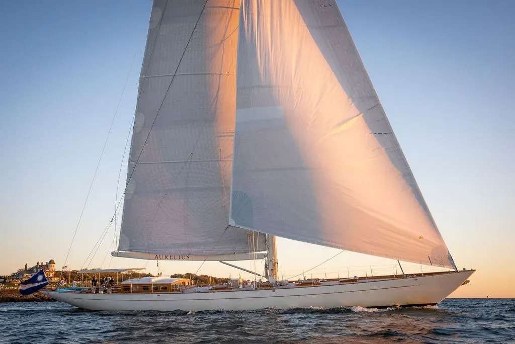 Aurelius 111 Exterior