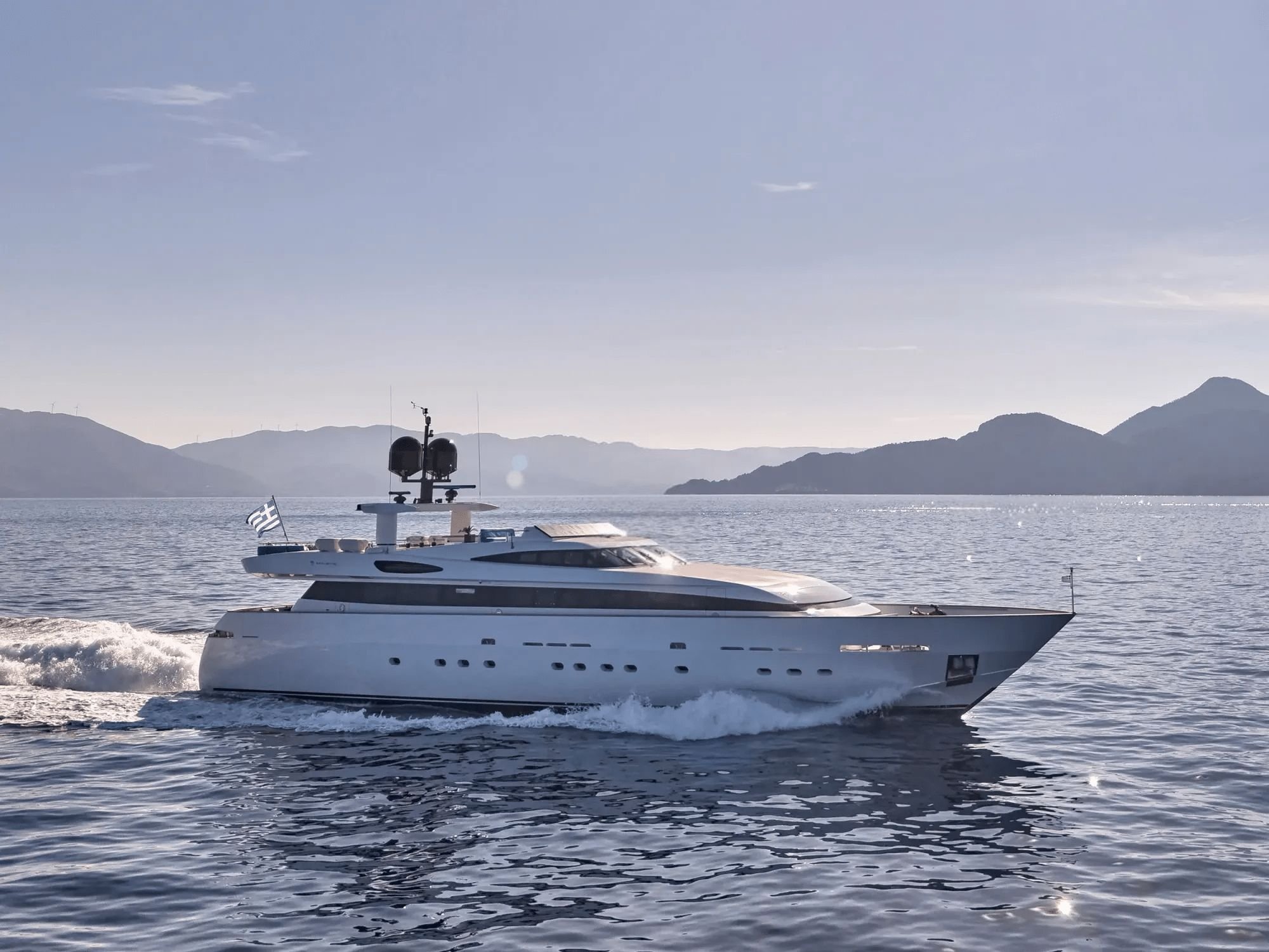 LOANA Exterior