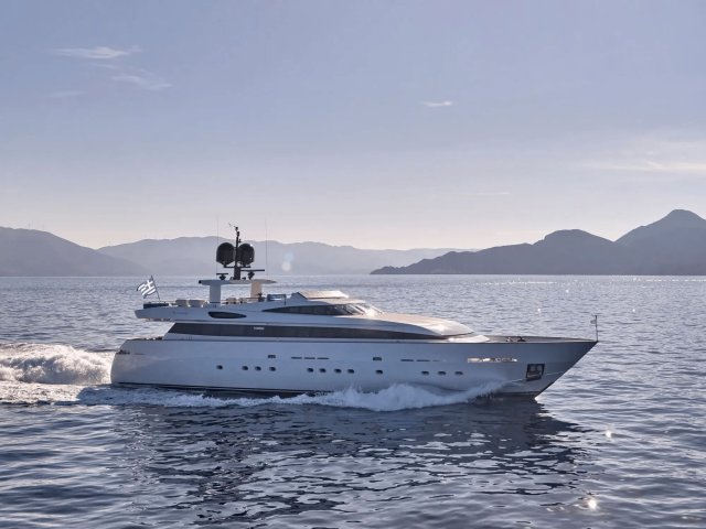 LOANA Exterior