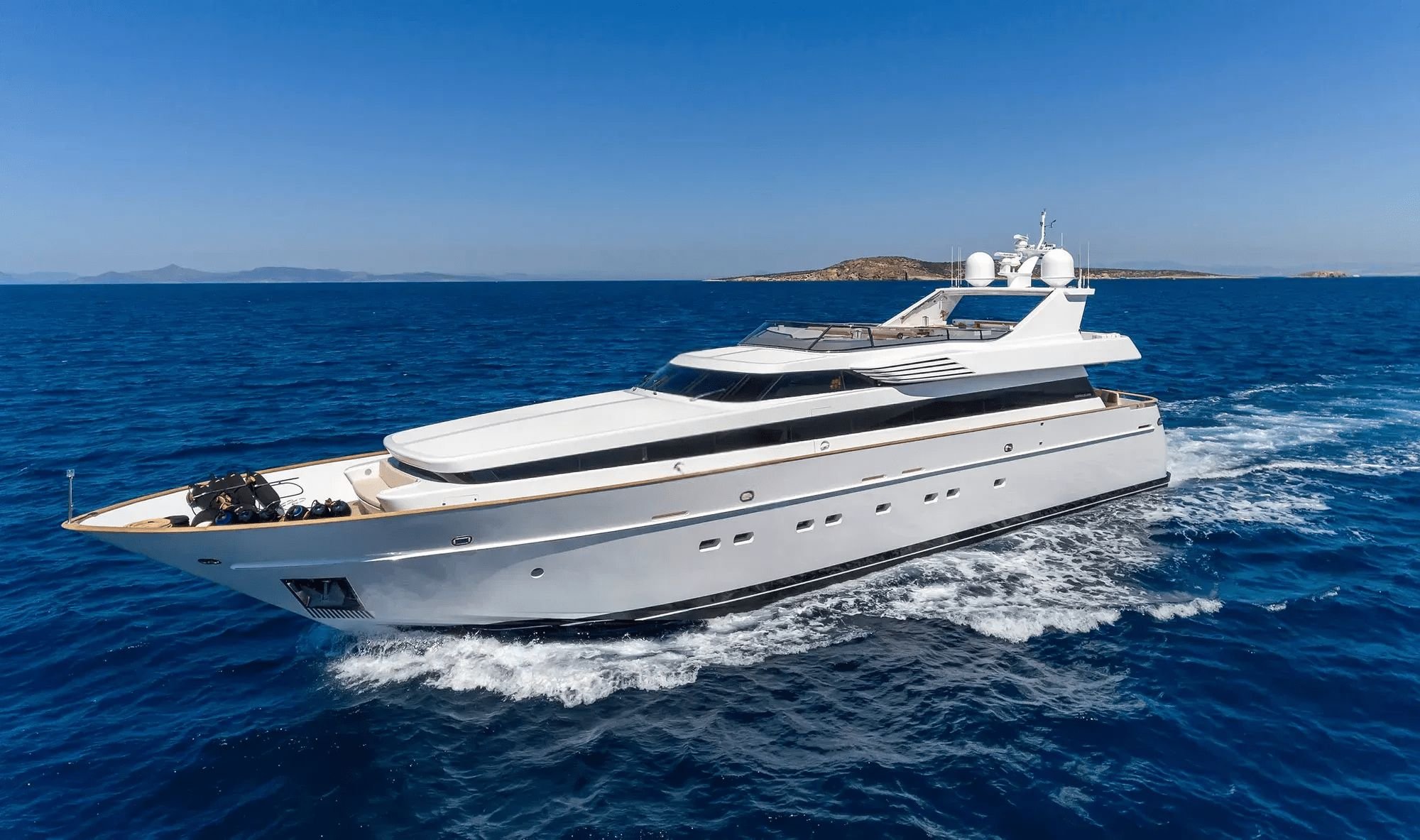 ALEXIA Exterior