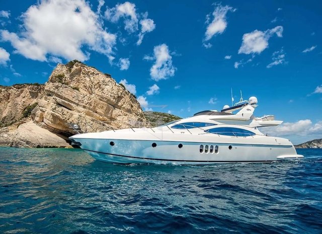 BLUE MED Exterior