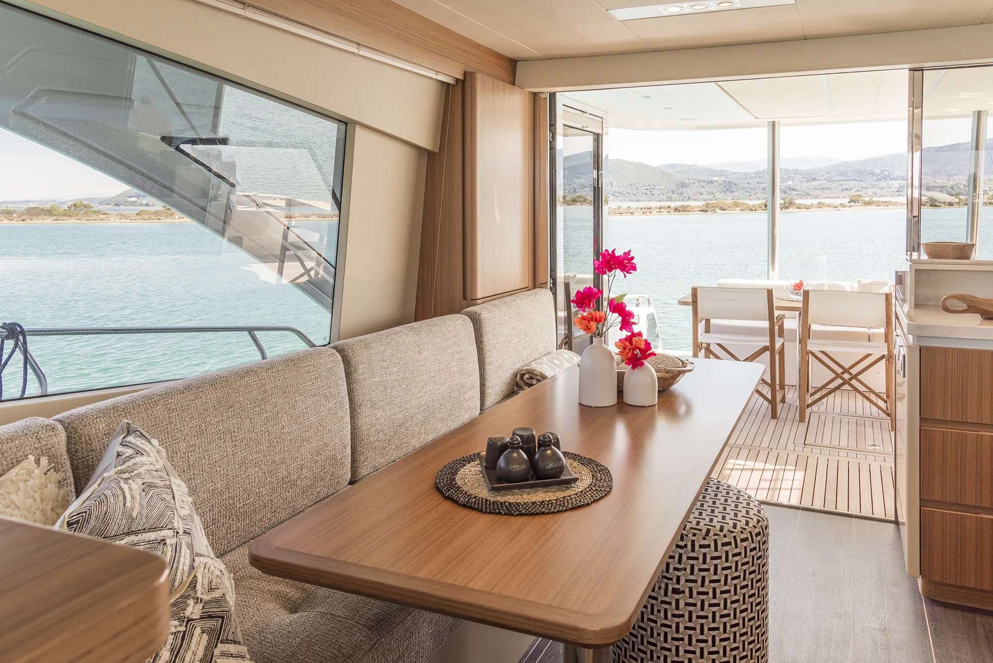 SIR HENDRIK Interior