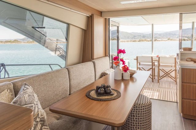 SIR HENDRIK Interior