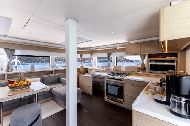 VALINOR Interior