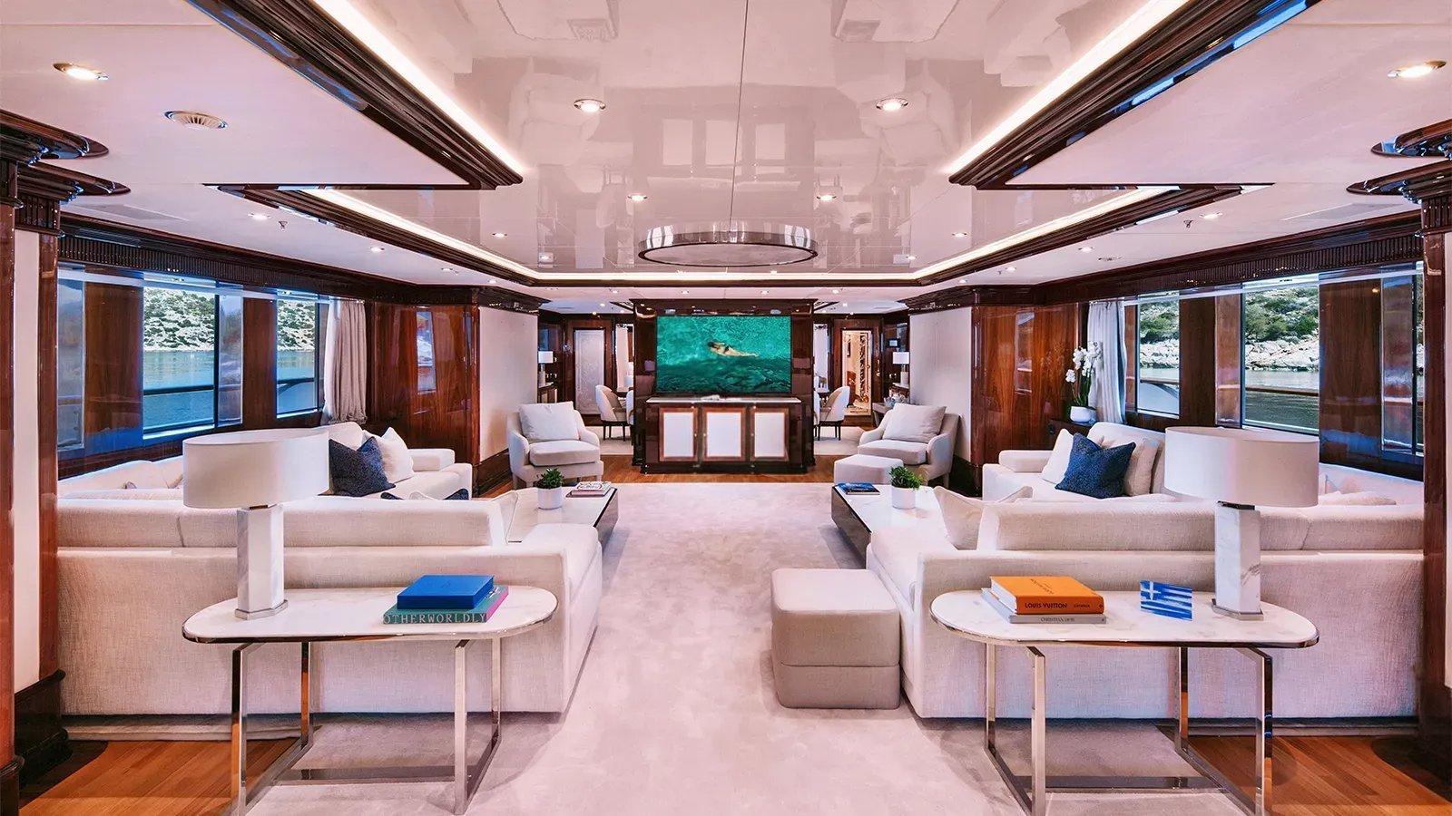 IDYLLIC Interior