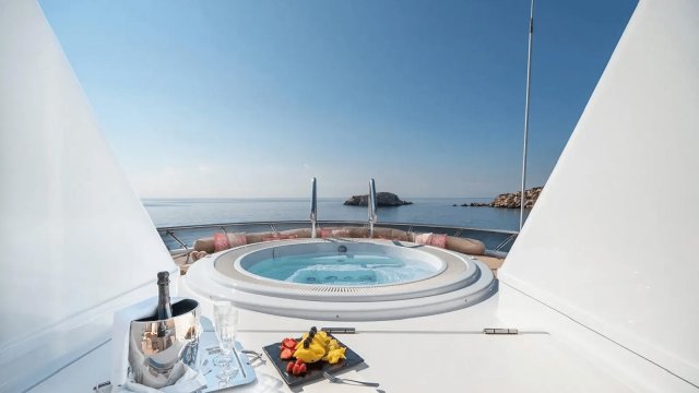 IRAVATI Lifestyle