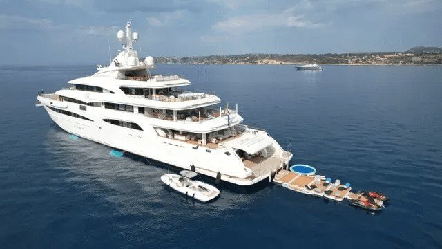 MIMTEE Exterior